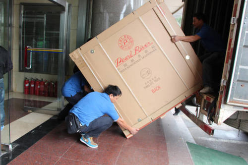 桦川钢琴贵重工艺品无忧运